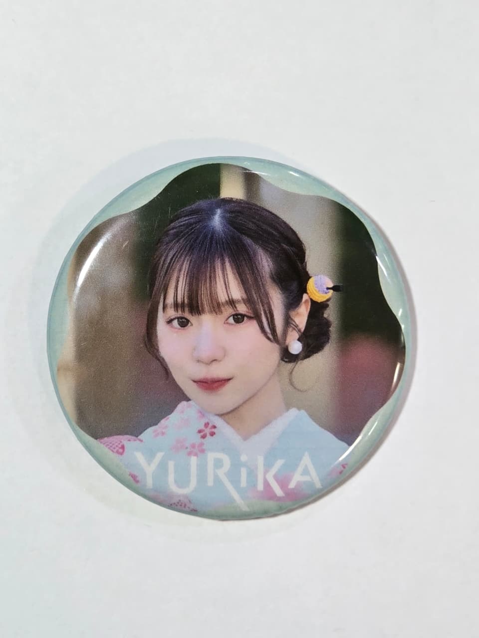 YURiKA Tin Badge Blue