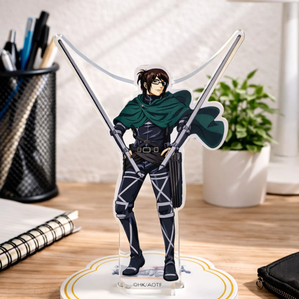 hanszoe_attackontitan_acrylicfigurine